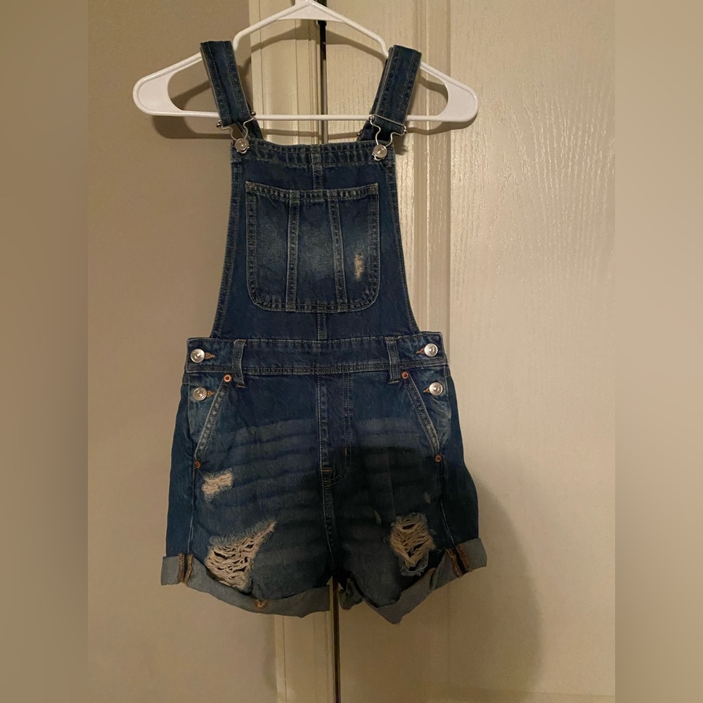 Overall shorts